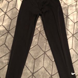 Nike Medium Leggings😍